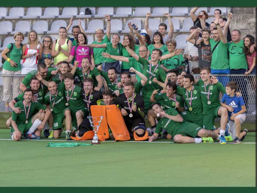 HK Trešnjevka, seniorski prvaci Hrvatske, photo: Vuksanović HK Trešnjevka, seniorski prvaci Hrvatske, photo: Vuksanović